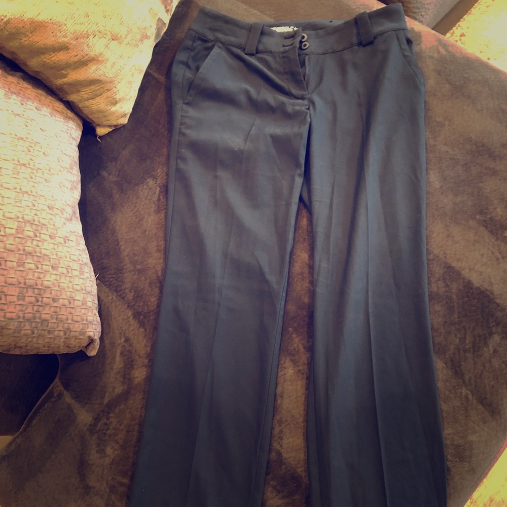 NIKE pleated lightweight pants